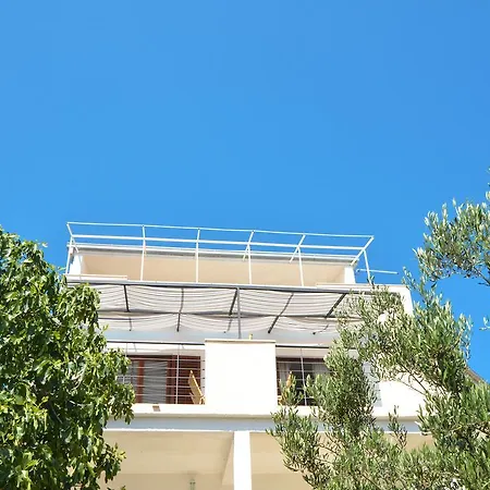 Διαμέρισμα Sea View Τρογκίρ